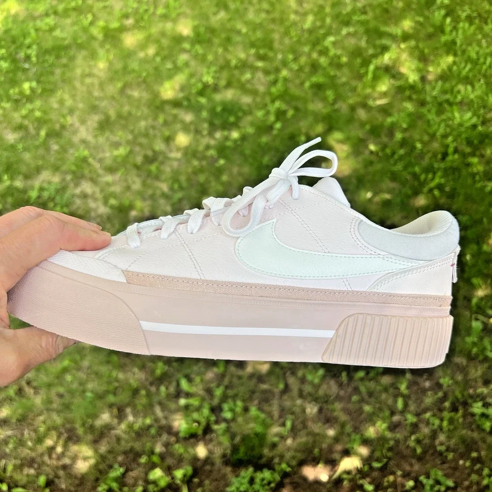 Nike court legacy